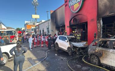 Incendio en tienda Waldos de Hermosillo deja 23 muertos