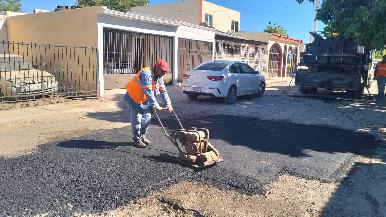 Intensifica Ayuntamiento de Hermosillo el mantenimiento de vialidades principales
