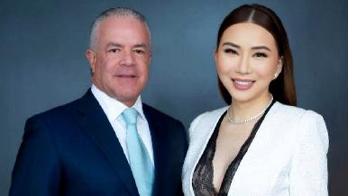 Congelan cuentas a ‘Anne’ Jakrajutatip, socia de Raúl Rocha y copropietaria de Miss Universo, por fraude